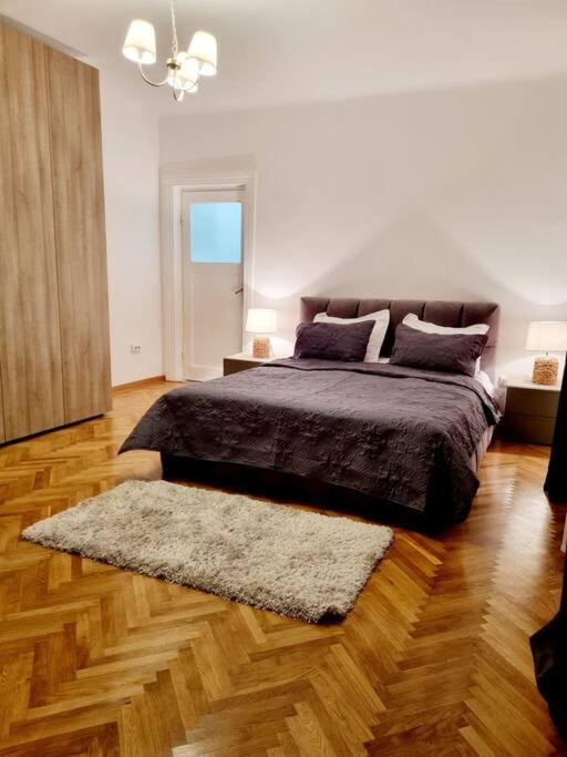 Cozy Apartment Near City Center Бухарест Экстерьер фото